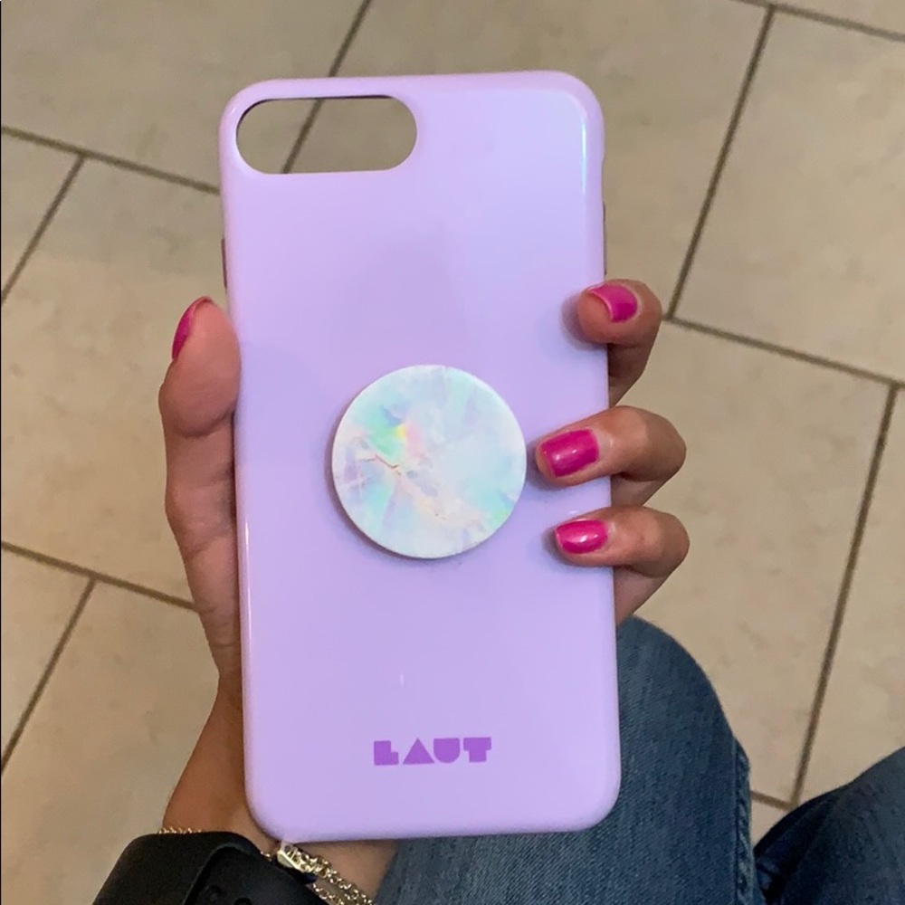 iPhone 7 Plus with pop socket
